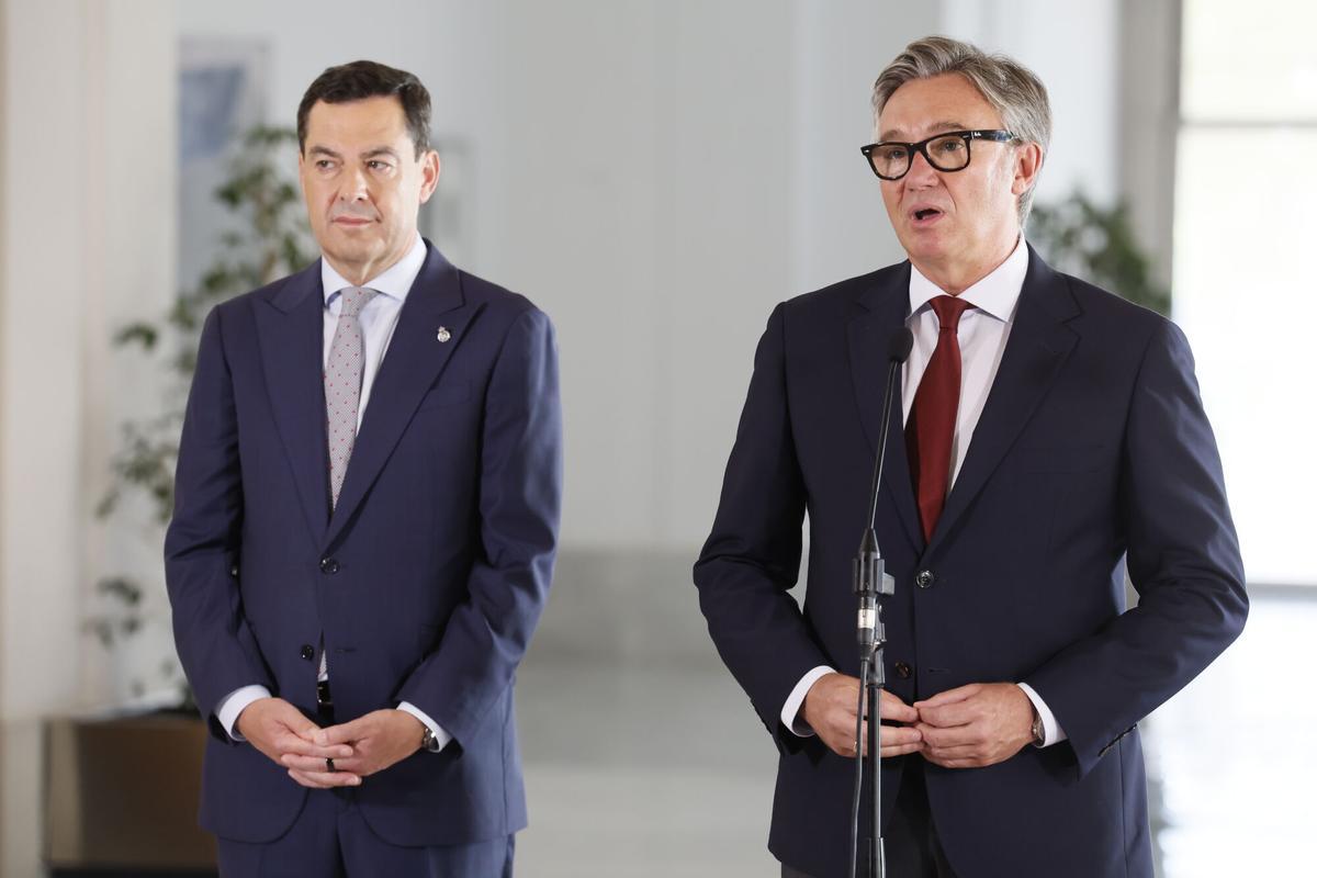 Juanma Moreno, investido presidente de la Junta de Andalucía tras alcanzar un acuerdo con Vox