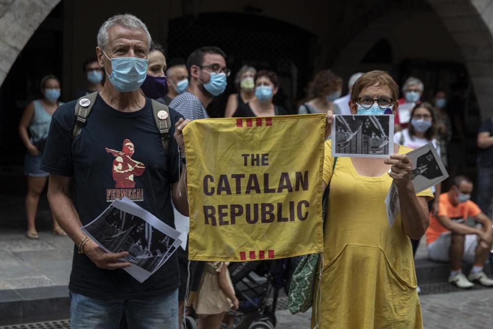 Concentració a Girona en contra de la monarquia