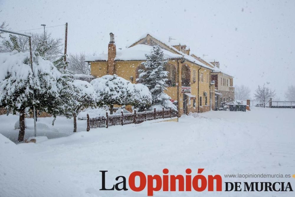 La nieve cubre de blanco el Campo de San Juan