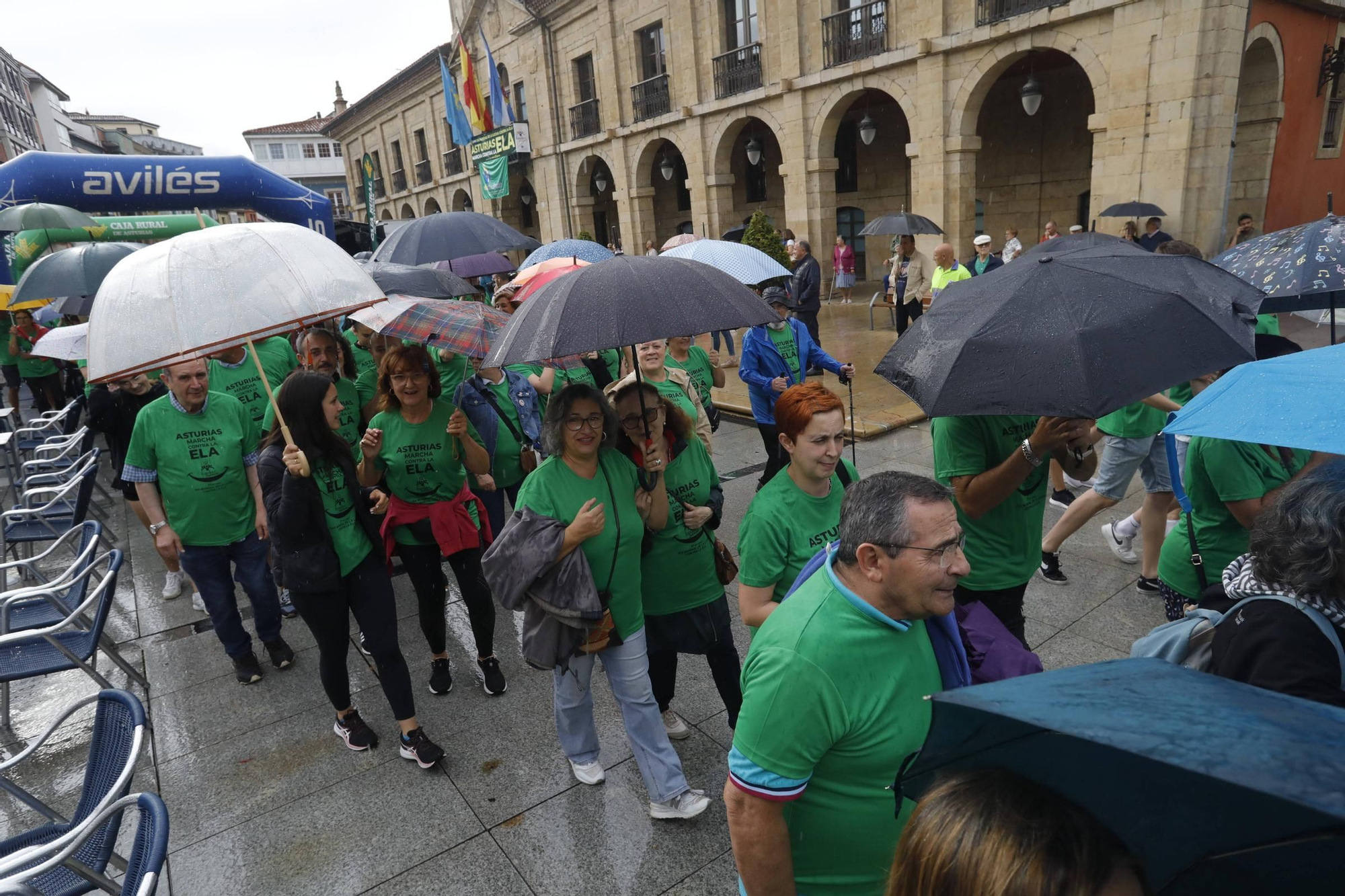 EN IMÁGENES: la Marcha contra el ELA en Avilés