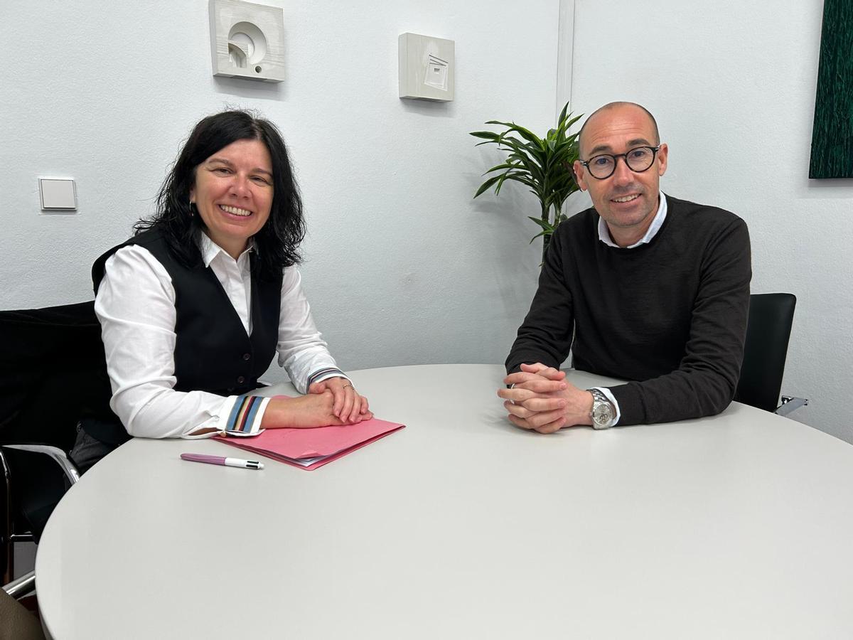 Raquel Guasch y Óscar Portas durante la reunión mantenida en Formentera