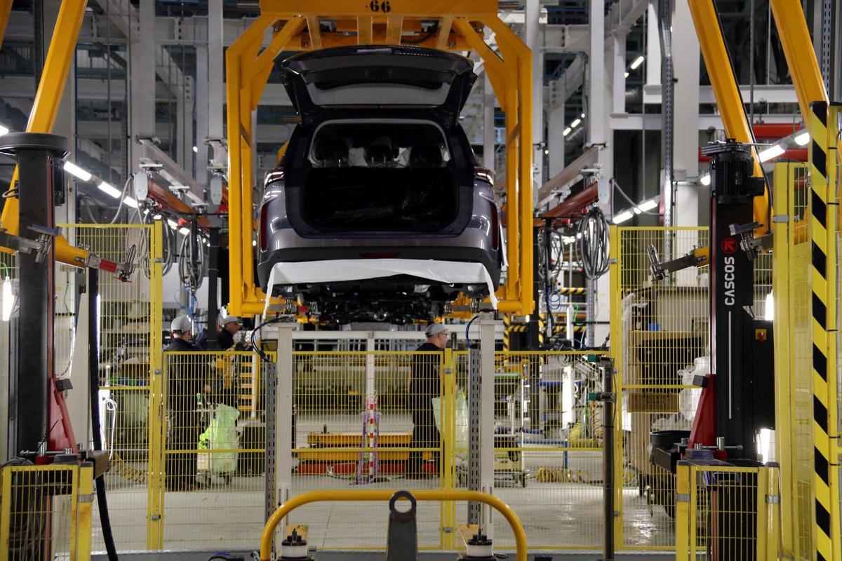 Cadena de muntatge a la fàbrica d'Ebro