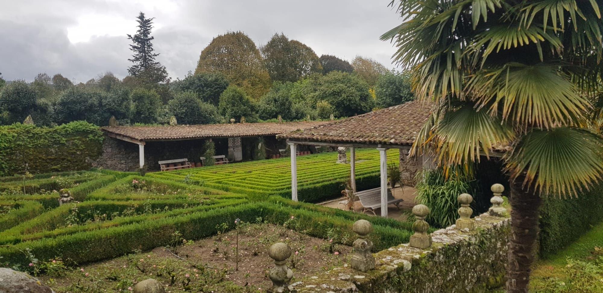 Peregrinos en Santiago que quieren ver mucho más