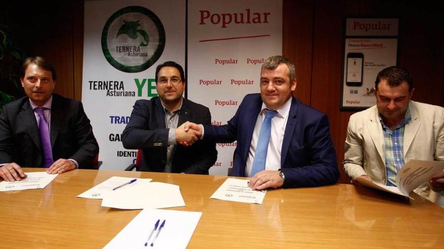 Ternera Asturiana y el Banco Popular firman un acuerdo en favor del campo