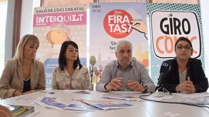 Coralí Cunyat, Rosa Bel, Jami Matamala i Rosa Matamala, ahir, presentant les tres fires del cap de setmana