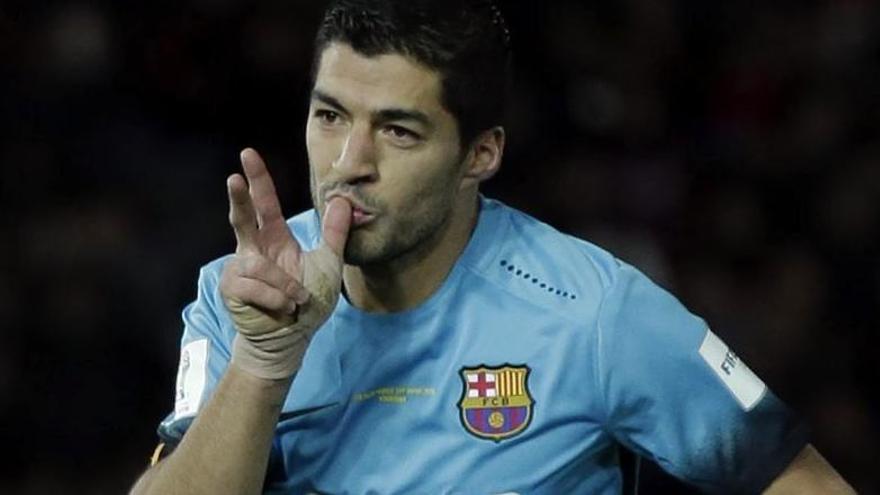 Un hat-trick de Suárez condueix el Barça a la final