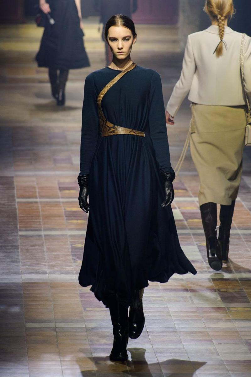 Lanvin Otoño/Invierno 2015/16, vestidos fluidos