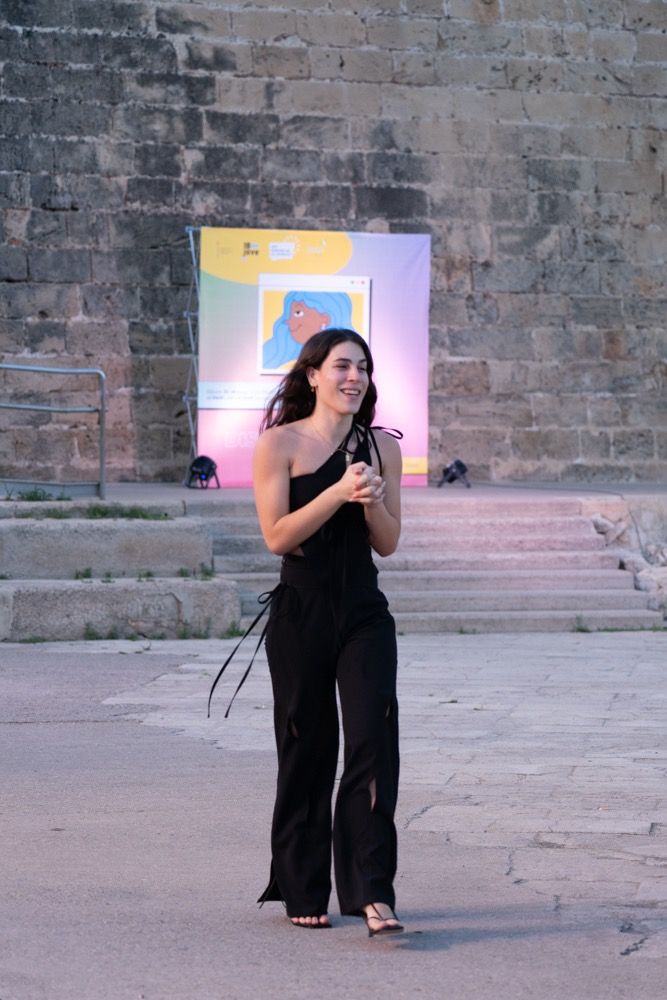 Lis Domínguez, la ganadora del Art Jove de diseño de moda.