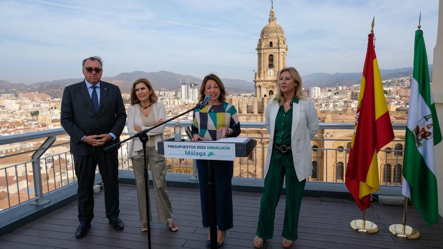 Navarro destaca que la Junta invierte el doble en Málaga que el Gobierno