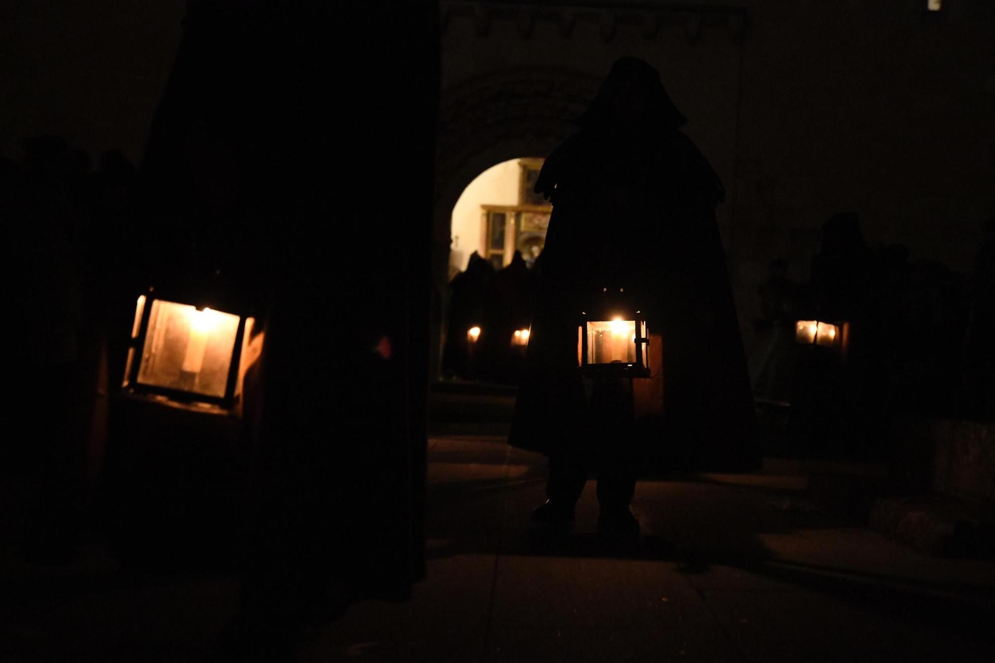 GALERÍA | Procesión de las Capas Pardas