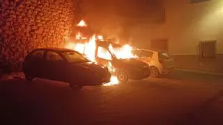 Dos detenidos en Baena por los incendios de coches aparcados del pasado marzo