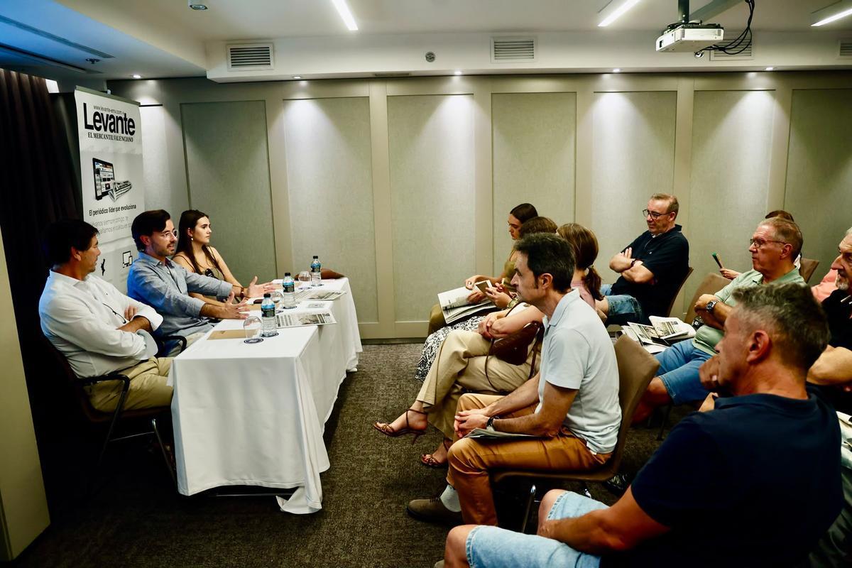 José Enrique y María Fraile abren las tertulias taurinas de Levante-EMV en la Feria de Julio