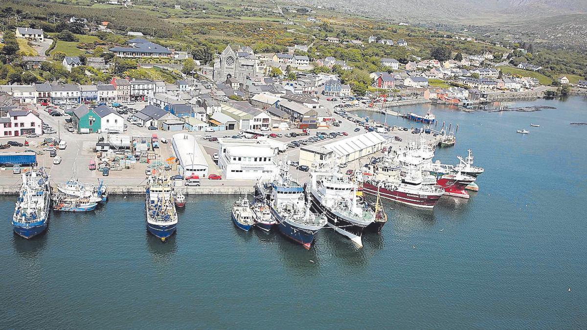 Puerto irlandés de Castletown, donde están algunos de los barcos gallegos que faenan en Gran Sol.