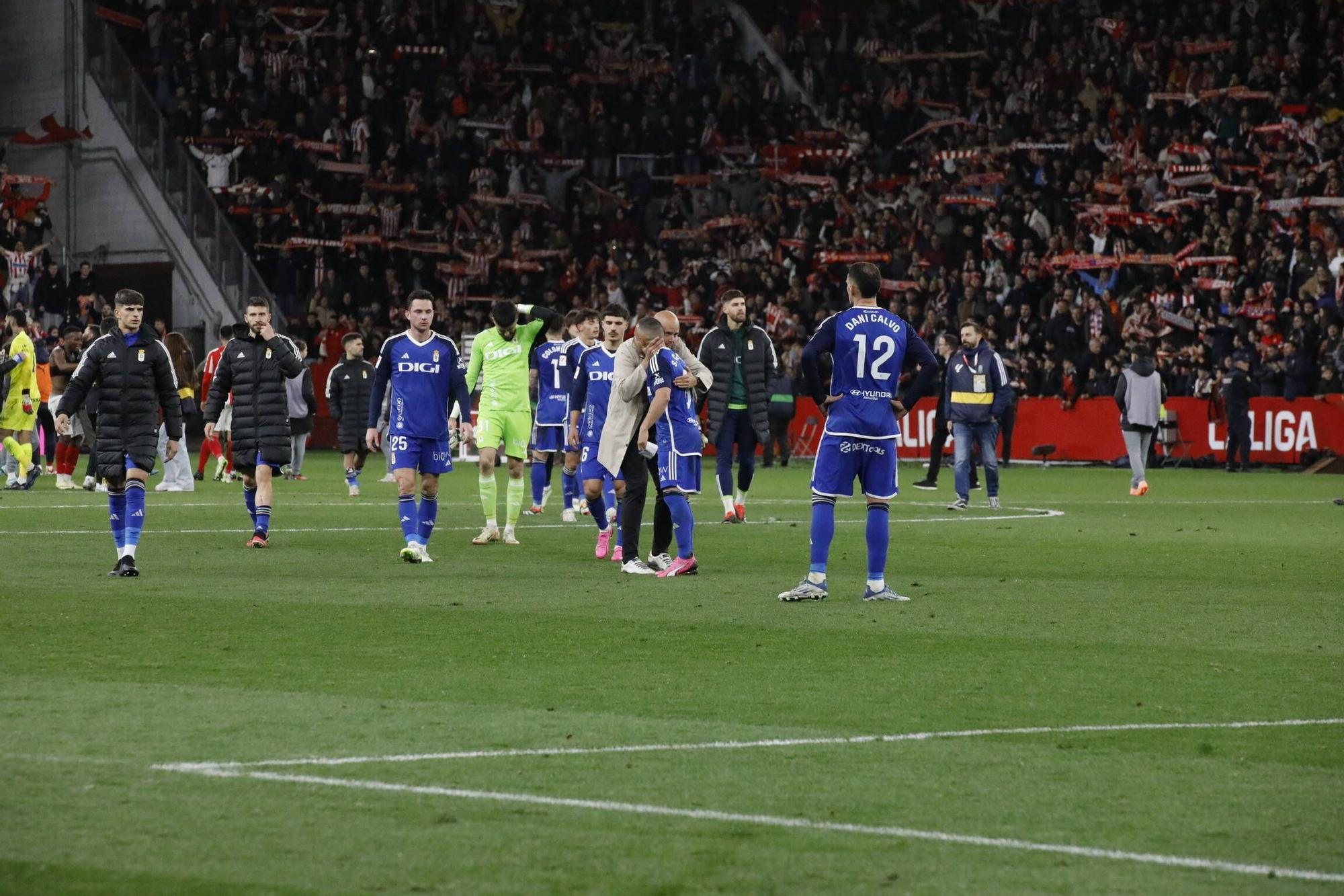 Real Sporting - Real Oviedo: el derbi en imágenes