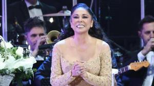 Isabel Pantoja durante su concierto en el Palau Sant Jordi por su Gira 50 Años, a 30 de diciembre de 2023 en Barcelona