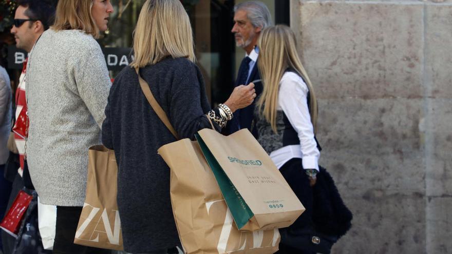 Los malagueños gastarán más de 500 euros en Navidad