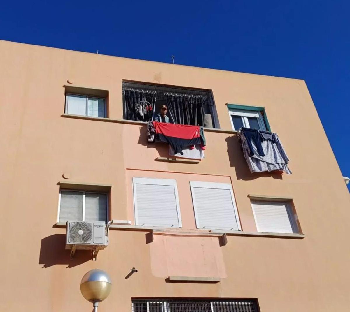 Un home mata el seu fill i fereix de gravetatla seva dona a Tenerife