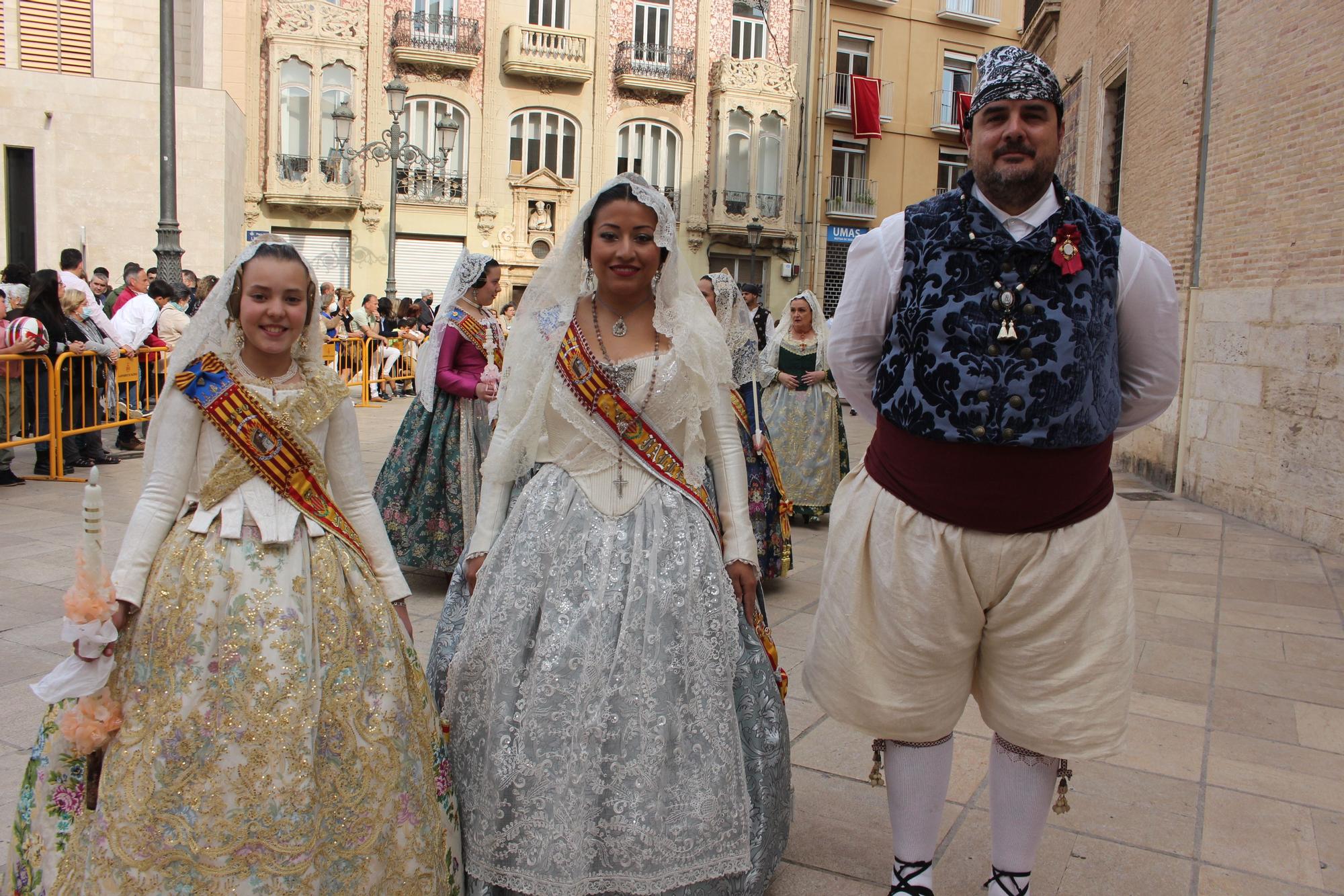 La fuerza de las Fallas en la Procesión de la Virgen (II)