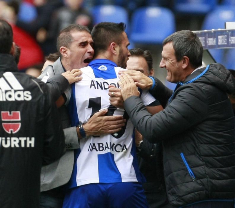 El Dépor cae en el descuento ante el Sevilla