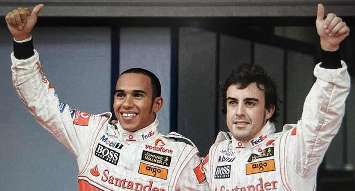 Lewis Hamilton y Fernando Alonso, en McLaren, en 2007.