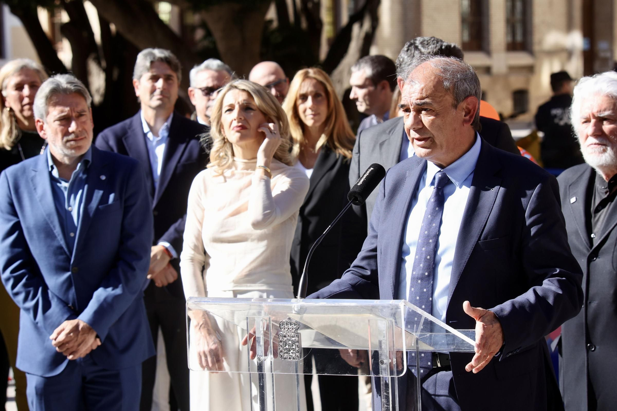 La inauguración de la obra de Gabarrón para conmemorar que Murcia es Capital Española de la Economía Social, en imágenes