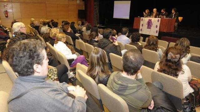 Una de las conferencias organizadas por la Asociación Bulimia y Anorexia de A Coruña. / víctor echave