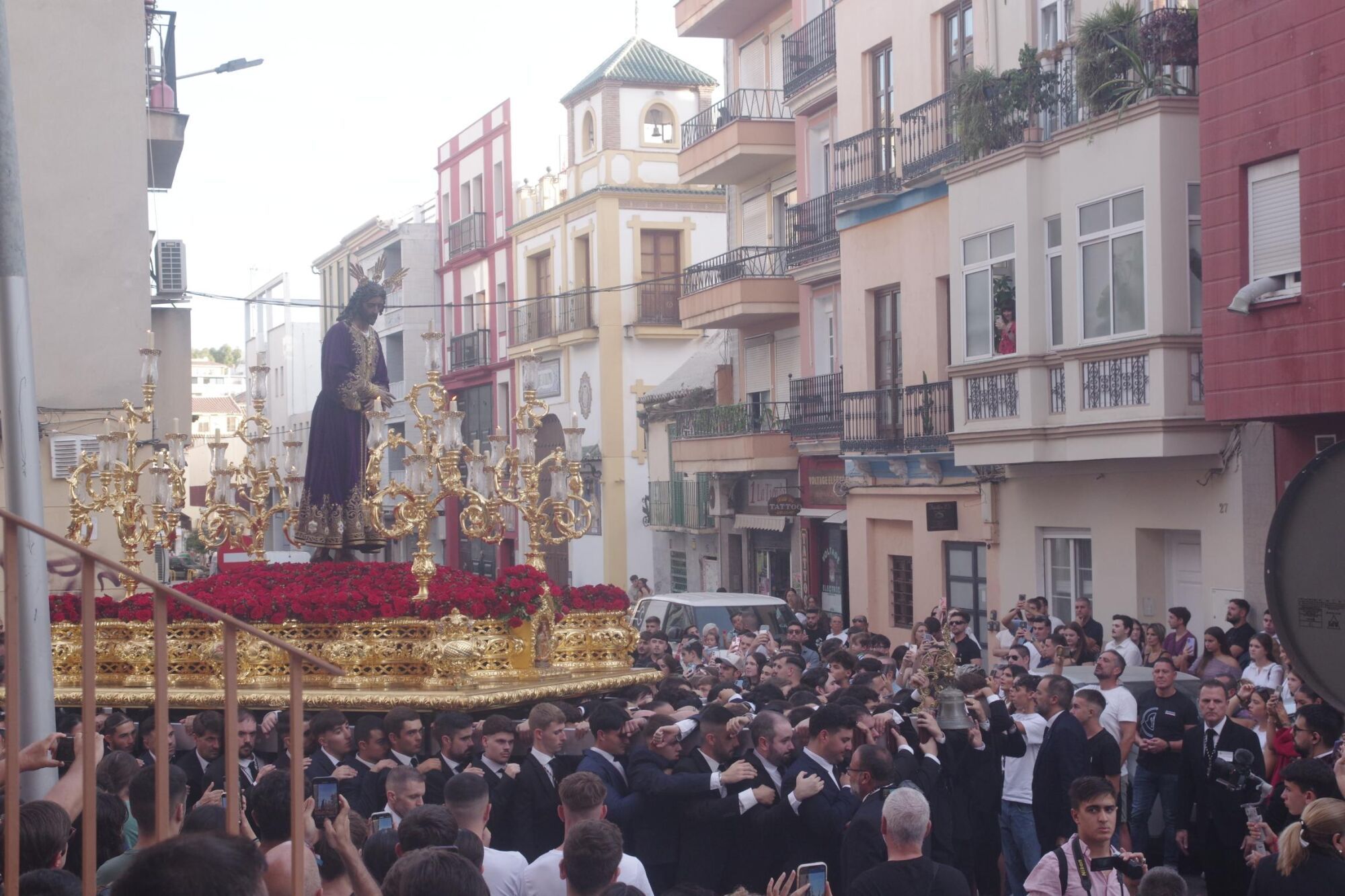 Salida extraordinaria del Señor de la Soledad por el 25 aniversario de su bendición