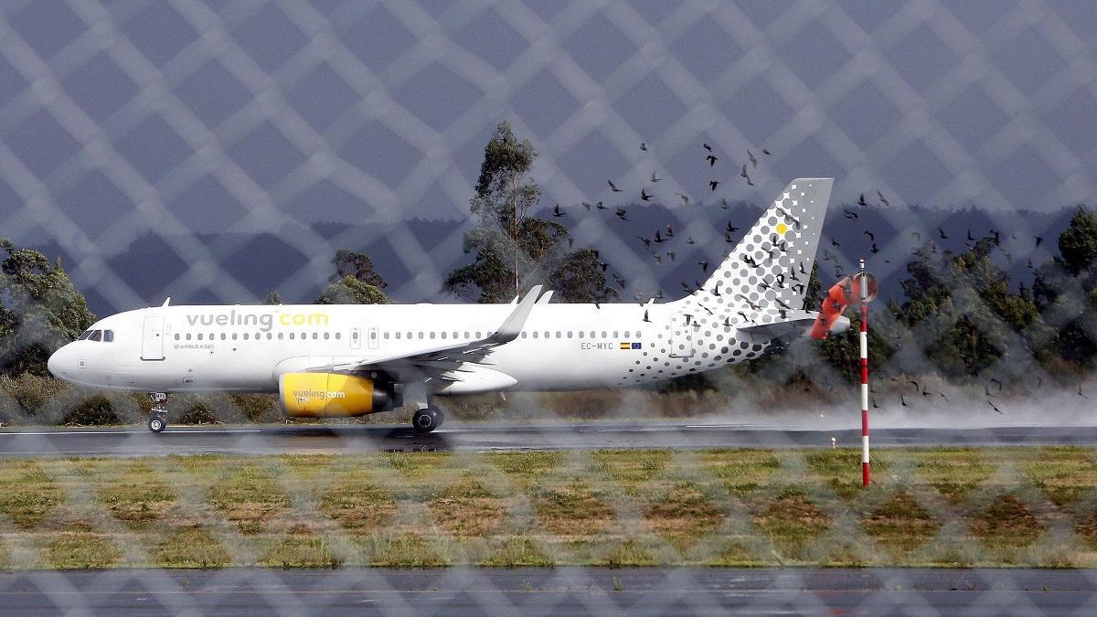 Una aeronave de Vueling en el Lavacolla