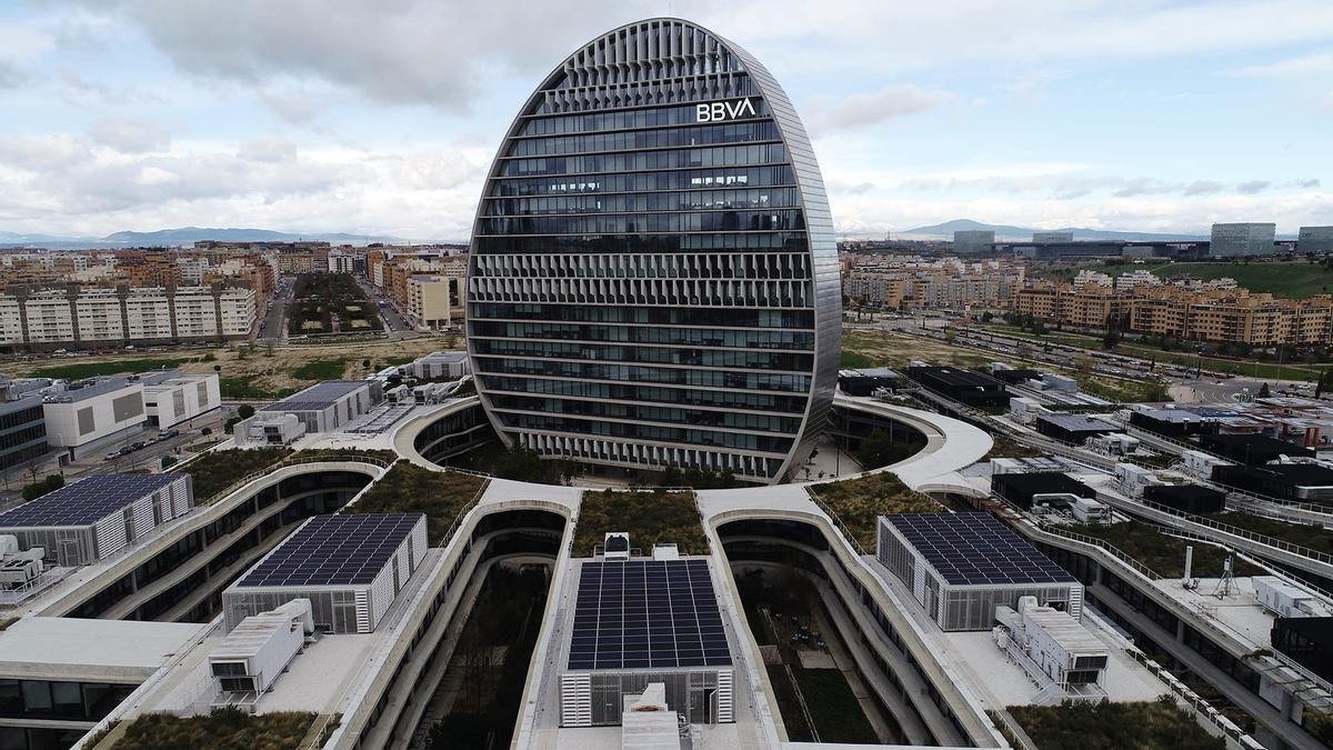 Instalación de autoconsumo fotovoltaico de BBVA, ejecutada por EIDF Solar en Madrid.