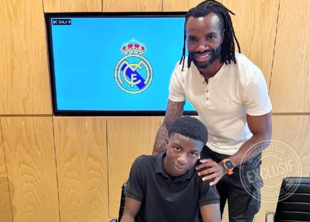 Moctar Cherif Fofana con Javier Balboa, su representante