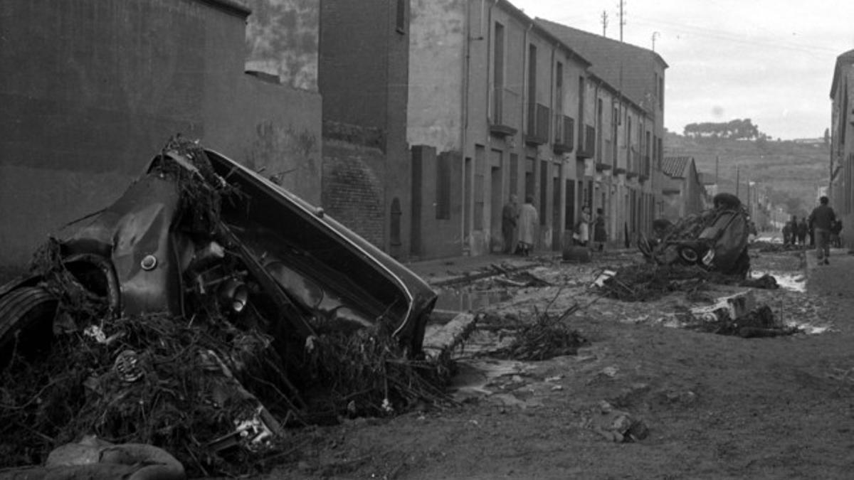 Consecuencias de la gran riada de Terrassa, en 1962, en una imagen de archivo.