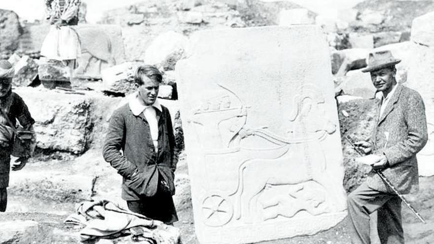T.E. Lawrence en Karkemish en su juventud de arqueólogo