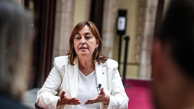 La portaveu del Govern, Sílvia Paneque, durant una entrevista amb EL PERIÓDICO