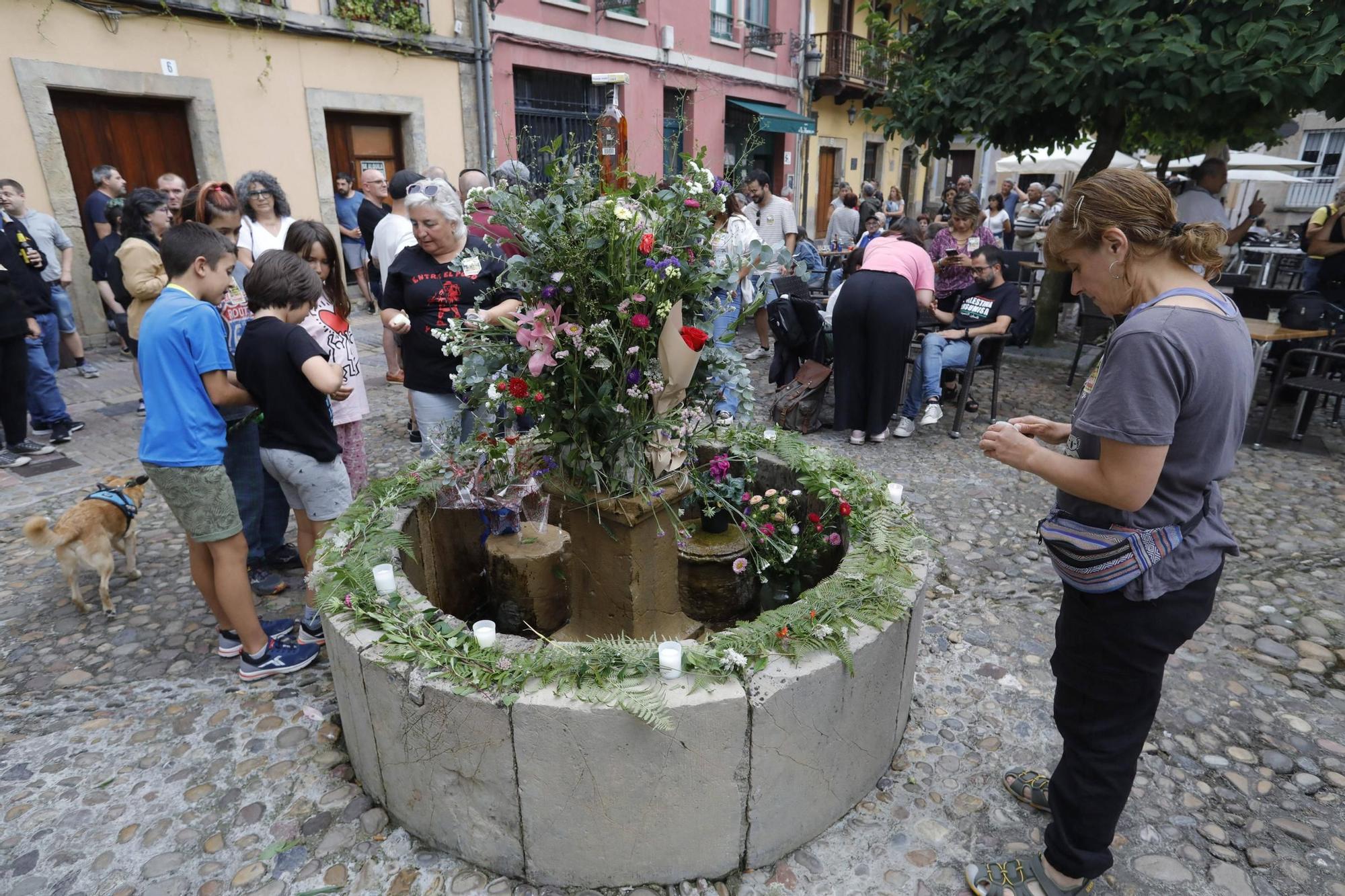 Así fue la despedida y el homenaje de amigos y clientes del Cafetón en Avilés a sus dueños, muertos en León