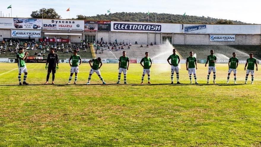 Los partidos de Al-Qázeres (baloncesto), Cacereño y Diocesano (fútbol) serán sin público y es aplazado el del Colegio San José (fútbol sala)