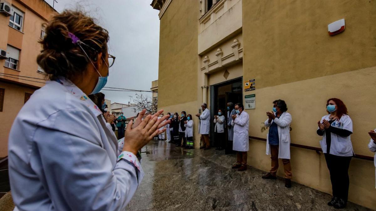 Plaza de Argel también despide a la pediatra Magdalena González