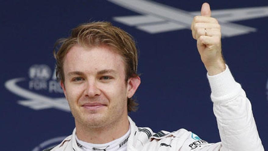 Rosberg empieza mandando con autoridad en Bélgica