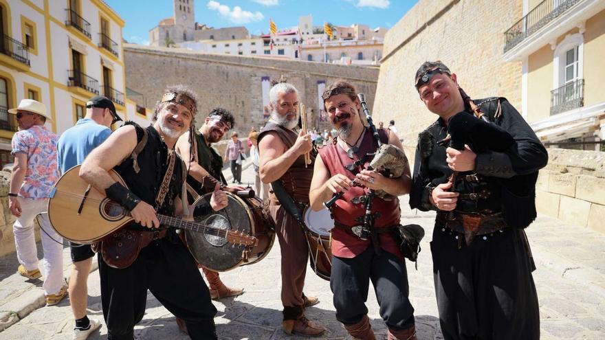 Grupo musical Upsala: «El año pasado hicimos 53 kilómetros en el medieval de Ibiza»