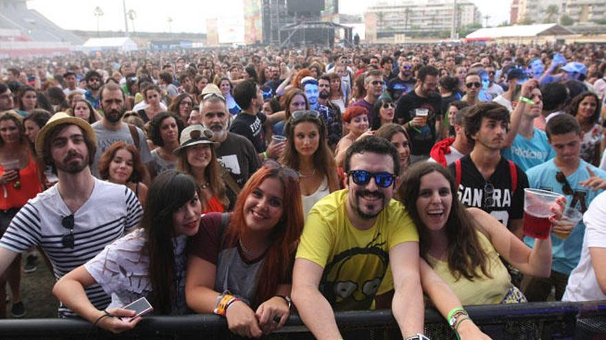 Espectacular ambiente a última hora de la tarde, ayer, en la primera jornada del 101 Sun Festival.