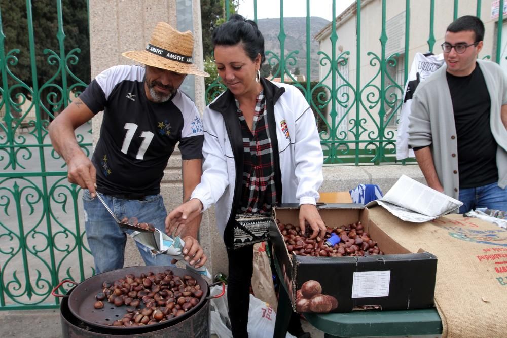 Preparativos del Día de Todos los Santos en el Cem