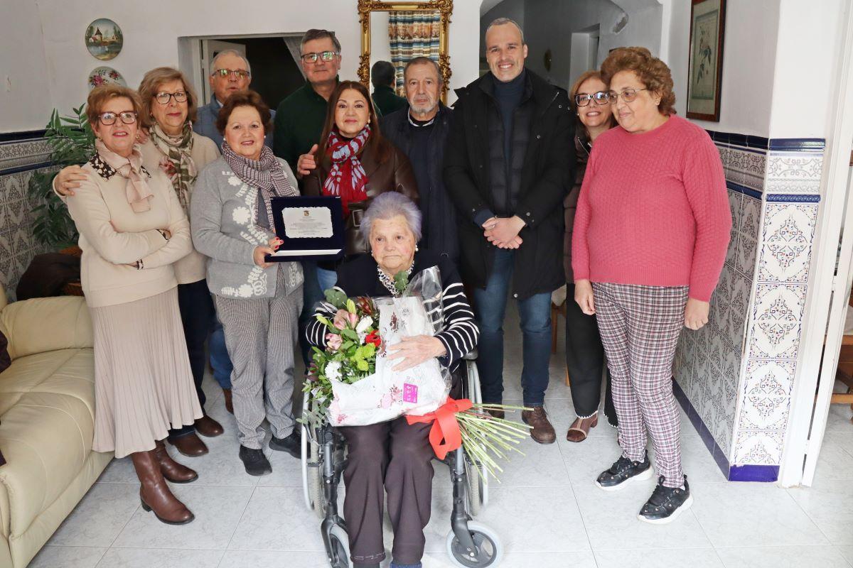 Delfina con sus familiares.