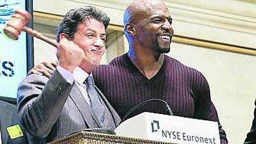 Stallone y Terry Crews, ayer en Nueva York.