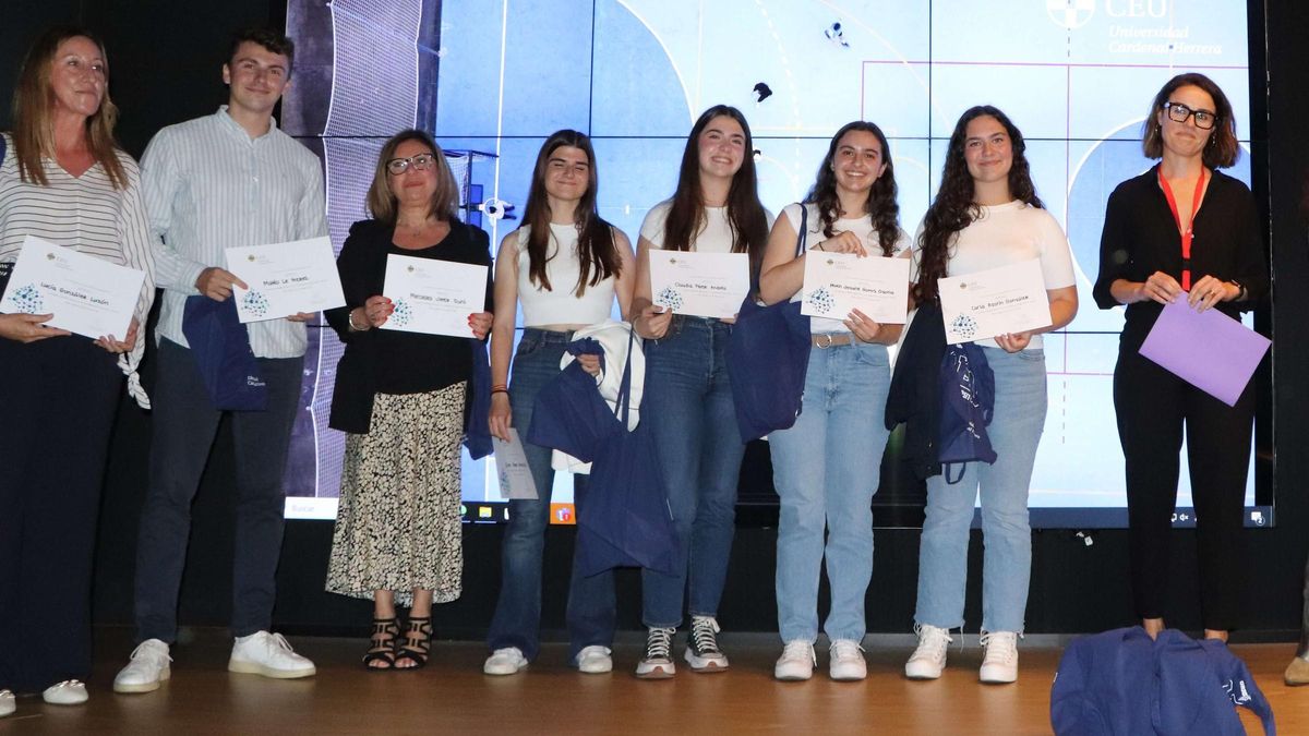 Los alumnos del Colegio Sagrada Familia campeones de la Olimpiada de Biología