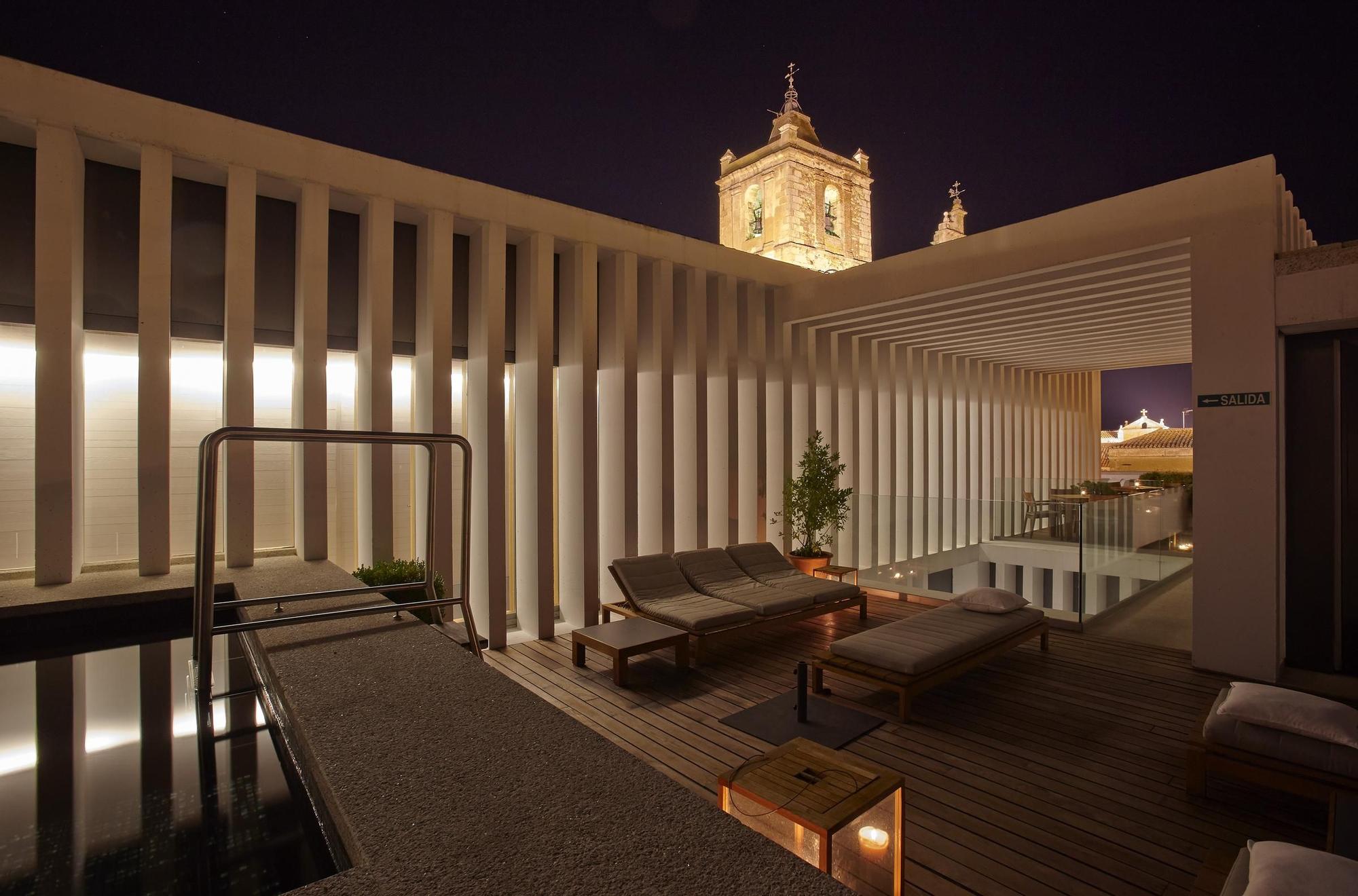 Las vistas desde la terraza del Atrio de Cáceres
