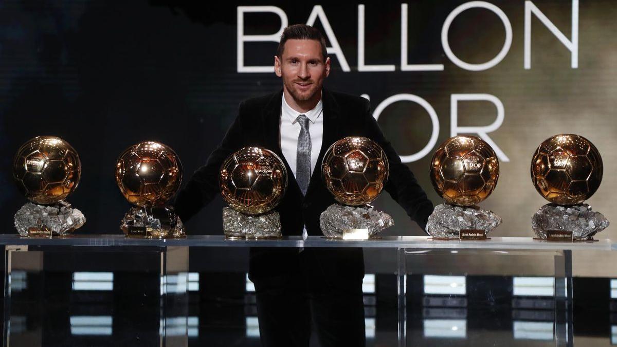 Messi besa su séptimo Balón de Oro - Superdeporte