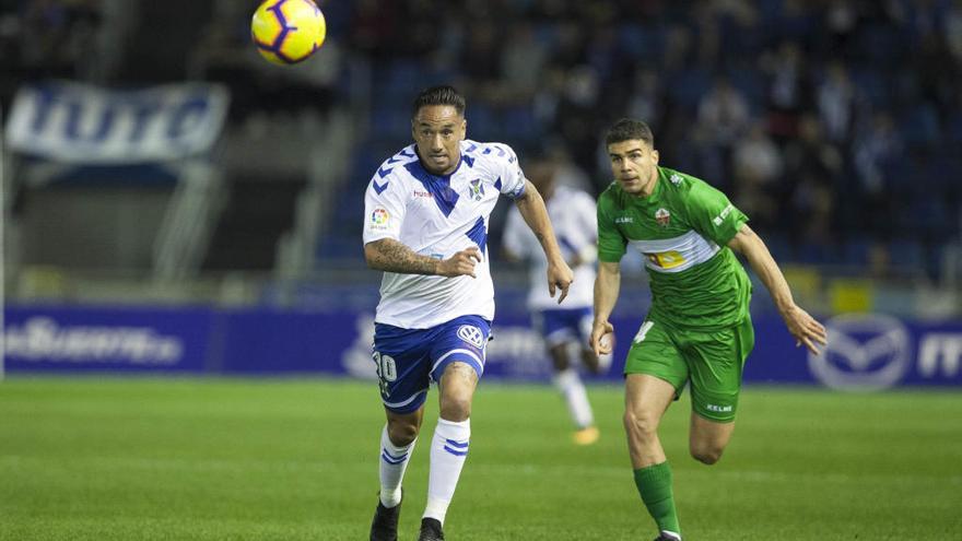 Un lance del partido del fin de semana pasado entre Tenerife y Elche.