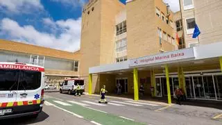El Hospital de la Marina Baixa solo sustituirá a la mitad de su plantilla de vacaciones en temporada alta