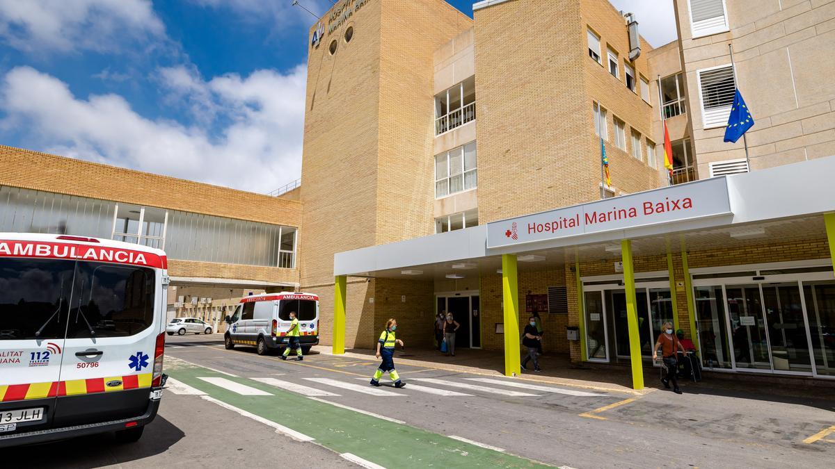 Fachada del Hospital Comarcal de la Marina Baixa.