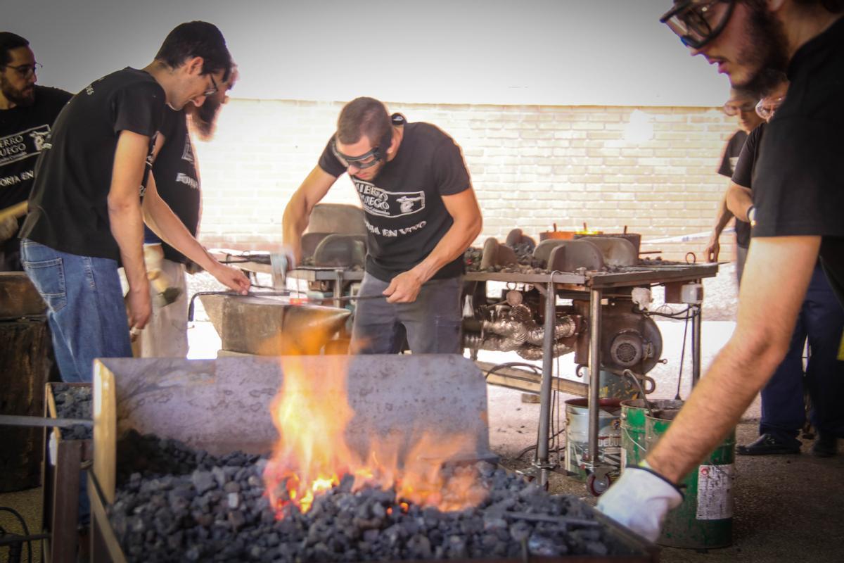 Curso de forja en el instituto Cotes Baixes de Alcoy