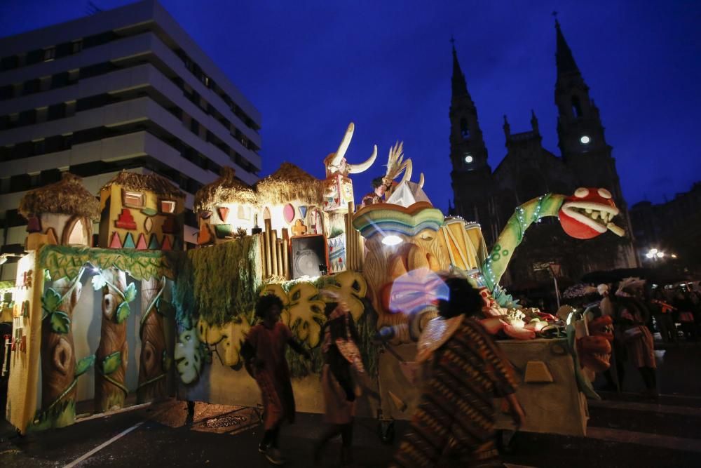 Desfile del martes de Carnaval en el Antroxu de Avilés